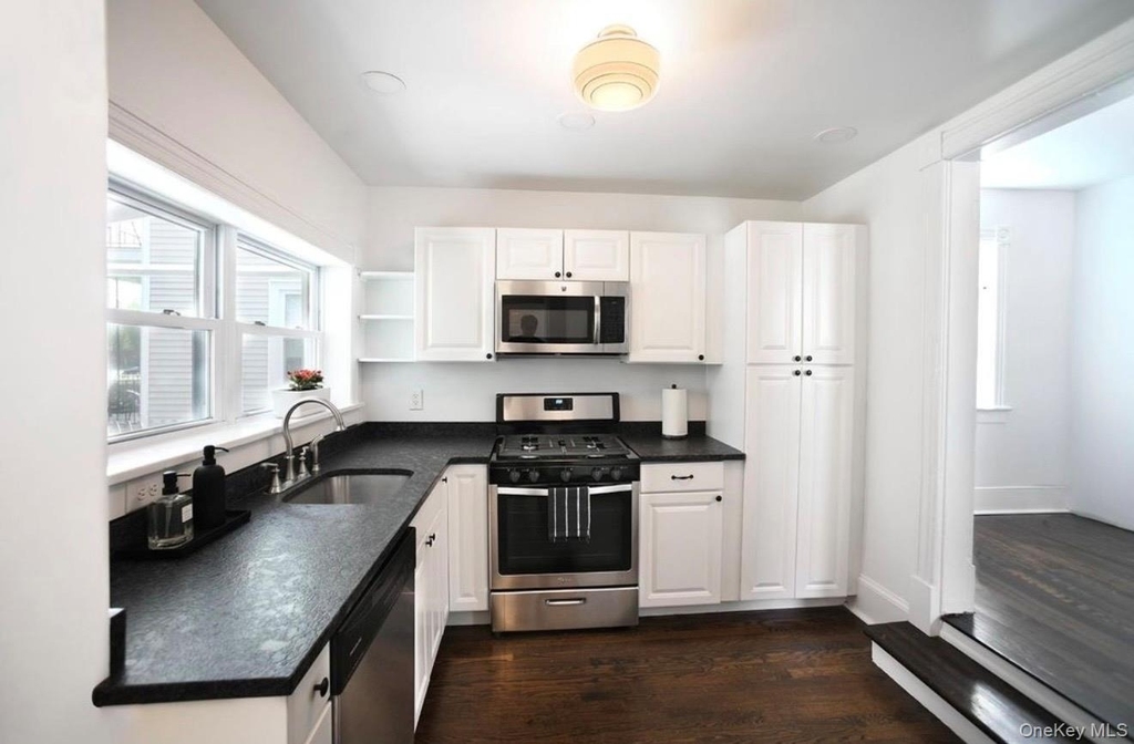 14 S Cedar Street - Photo 9