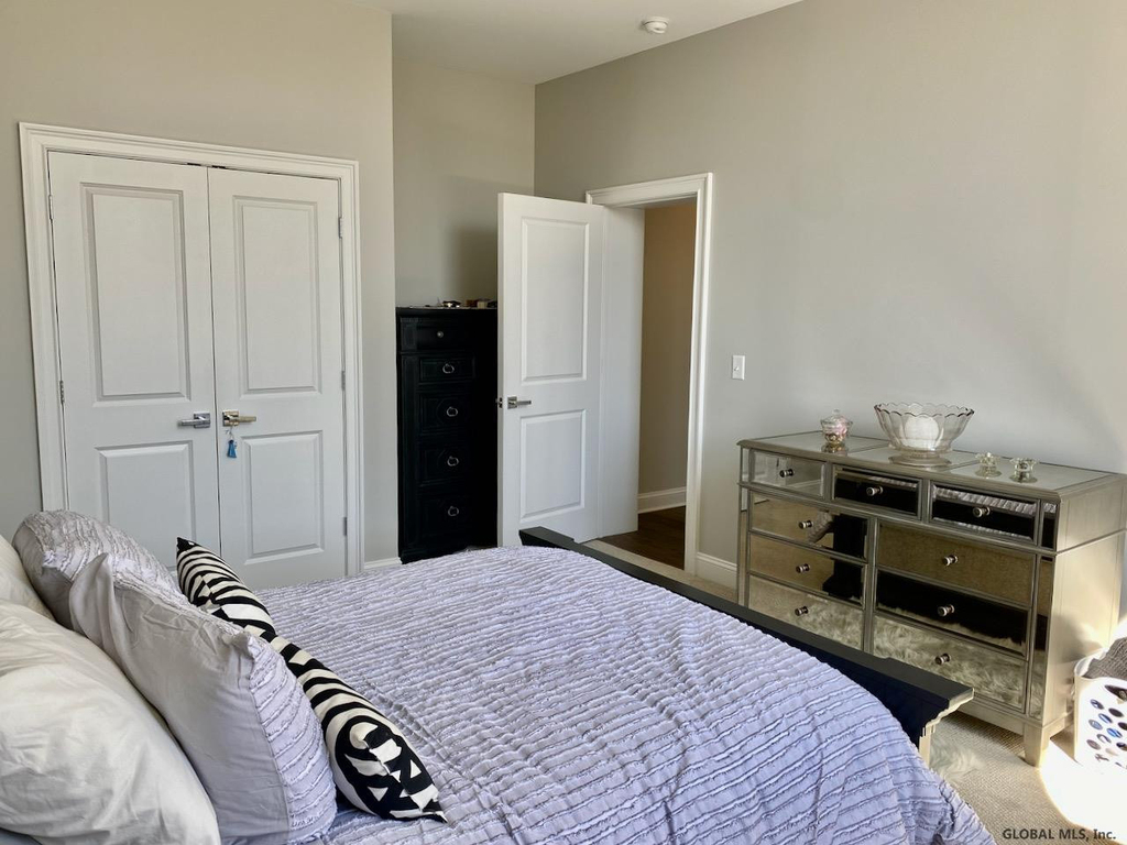 77 Van Dam Street - Photo 18