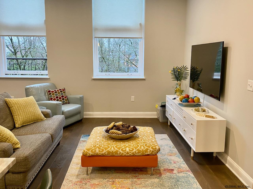 77 Van Dam Street - Photo 7