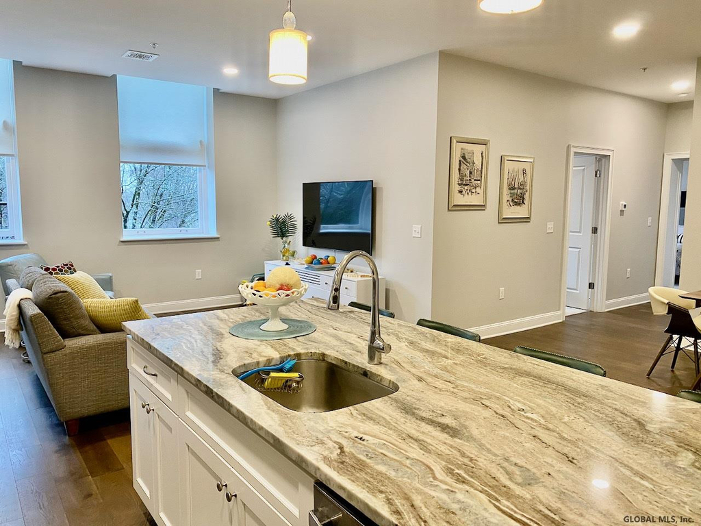 77 Van Dam Street - Photo 13