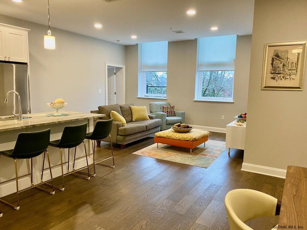 77 Van Dam Street - Photo 4