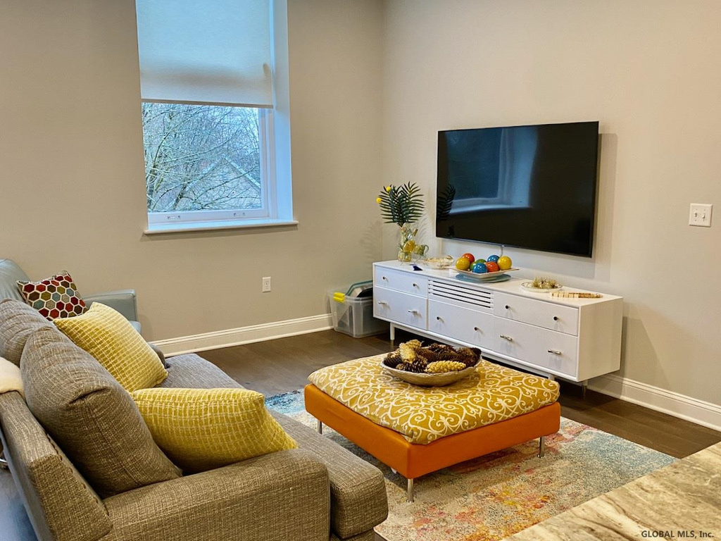 77 Van Dam Street - Photo 6