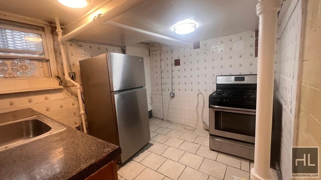 75-15 97th Avenue - Photo 0