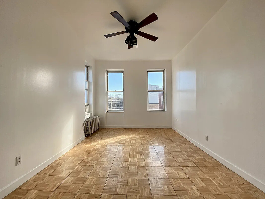 253 Nassau Avenue - Photo 5