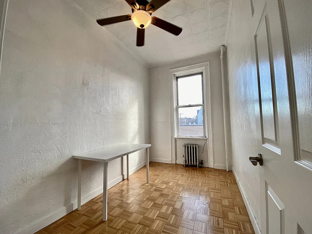 253 Nassau Avenue - Photo 6