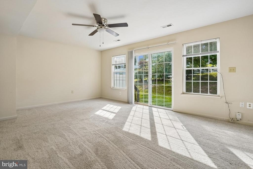 100 Belladonna Lane - Photo 1
