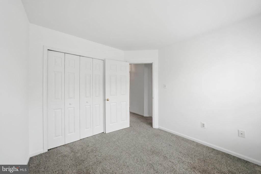46733 Woodmint Terrace - Photo 16
