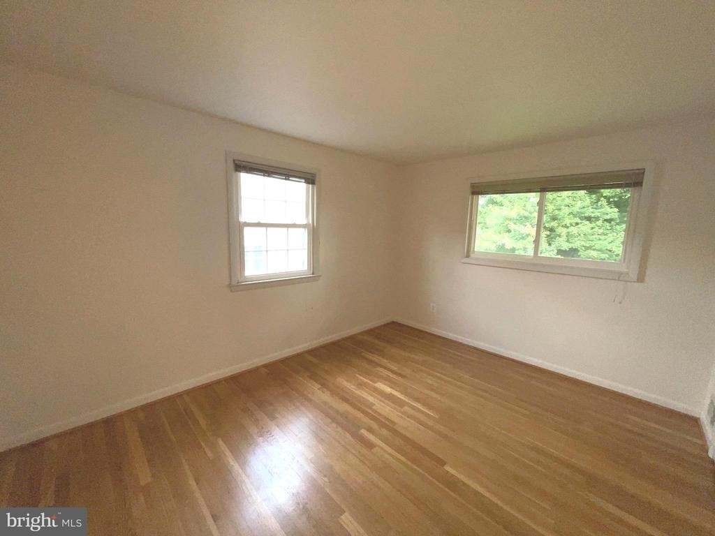 6933 Tyndale Street - Photo 12