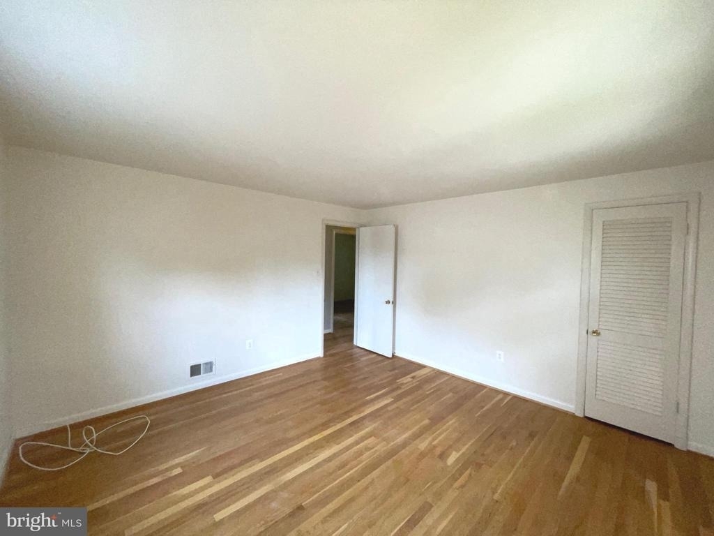6933 Tyndale Street - Photo 15