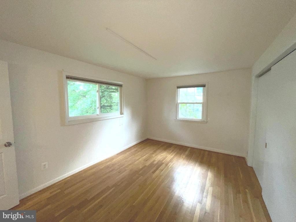 6933 Tyndale Street - Photo 6
