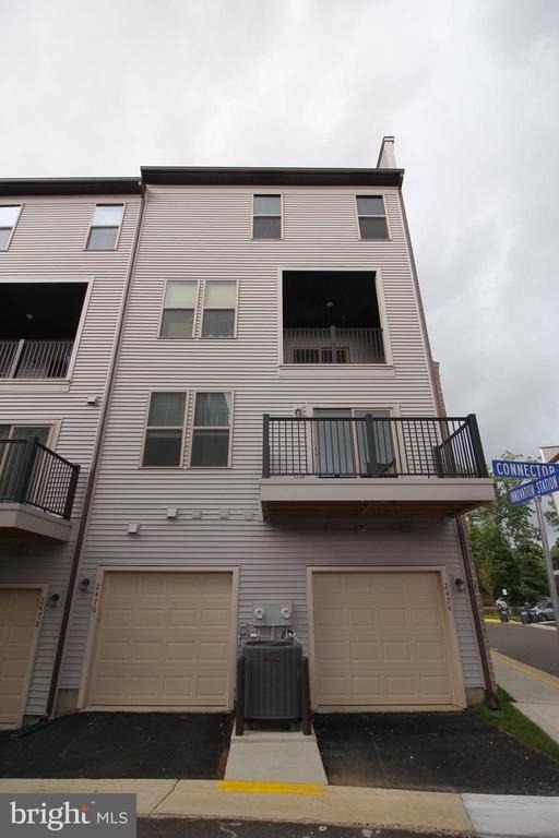 2474 Connector Alley - Photo 25