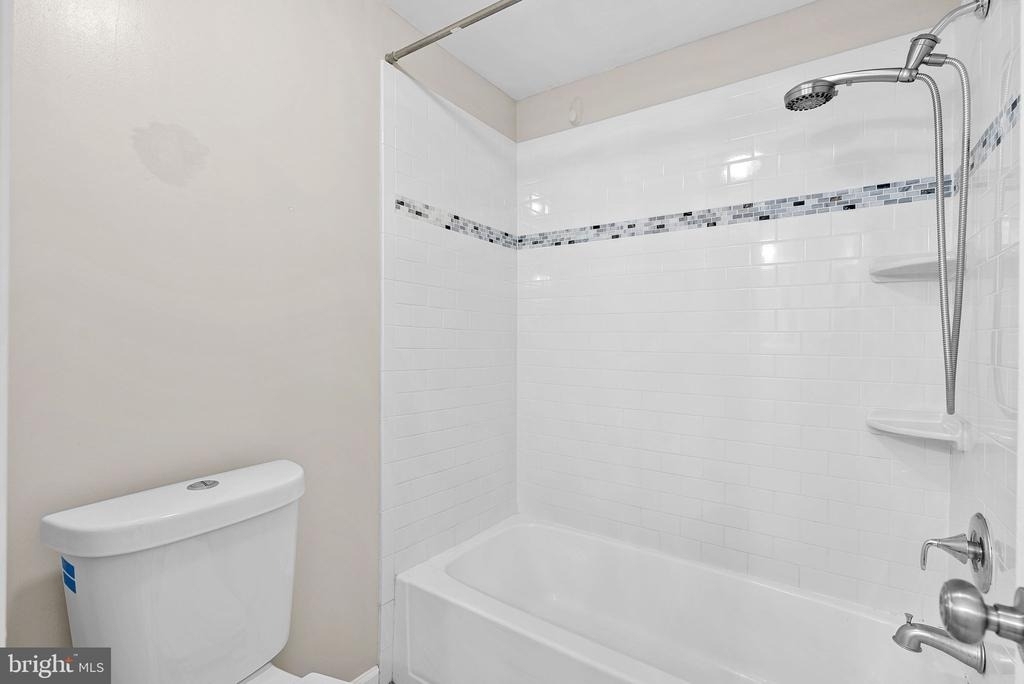 2110 Whisperwood Glen Lane - Photo 18
