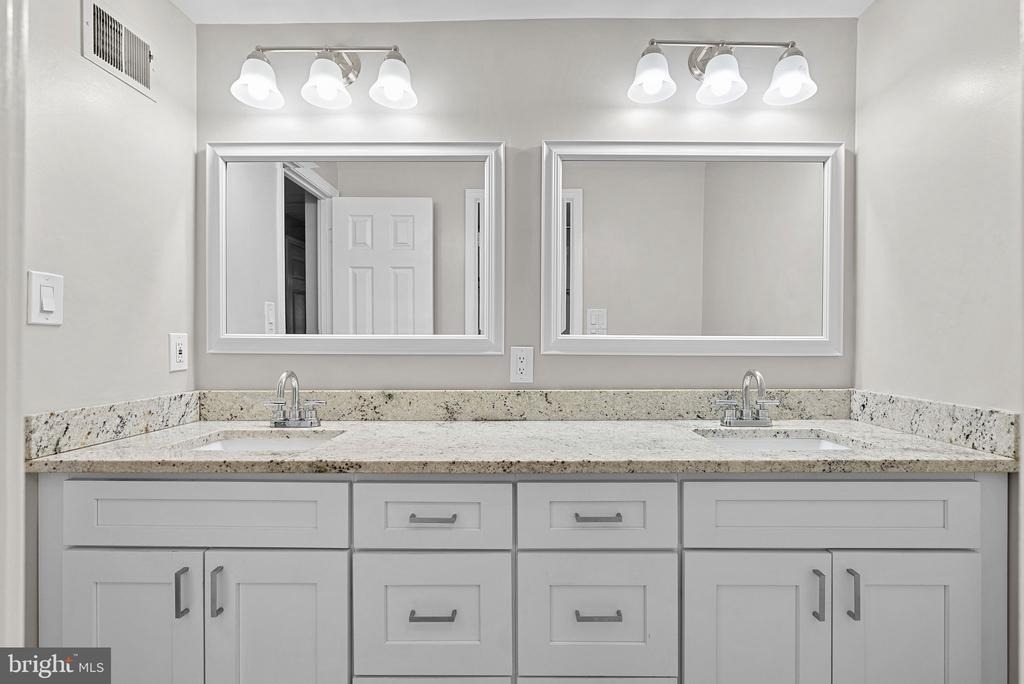 2110 Whisperwood Glen Lane - Photo 17