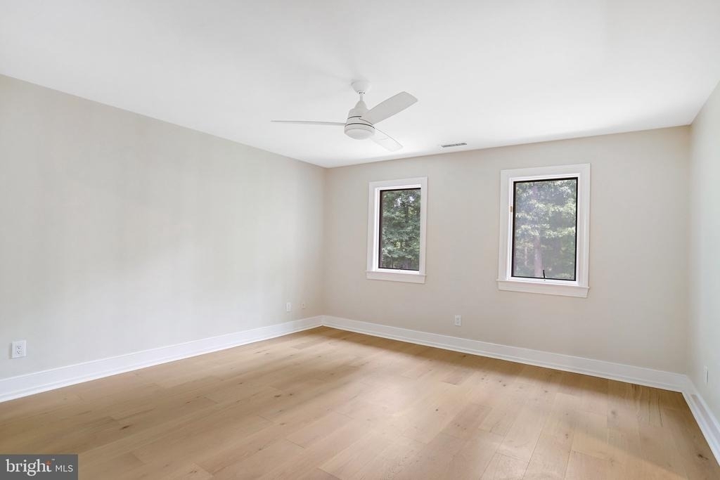 11109 Elmview Place - Photo 18