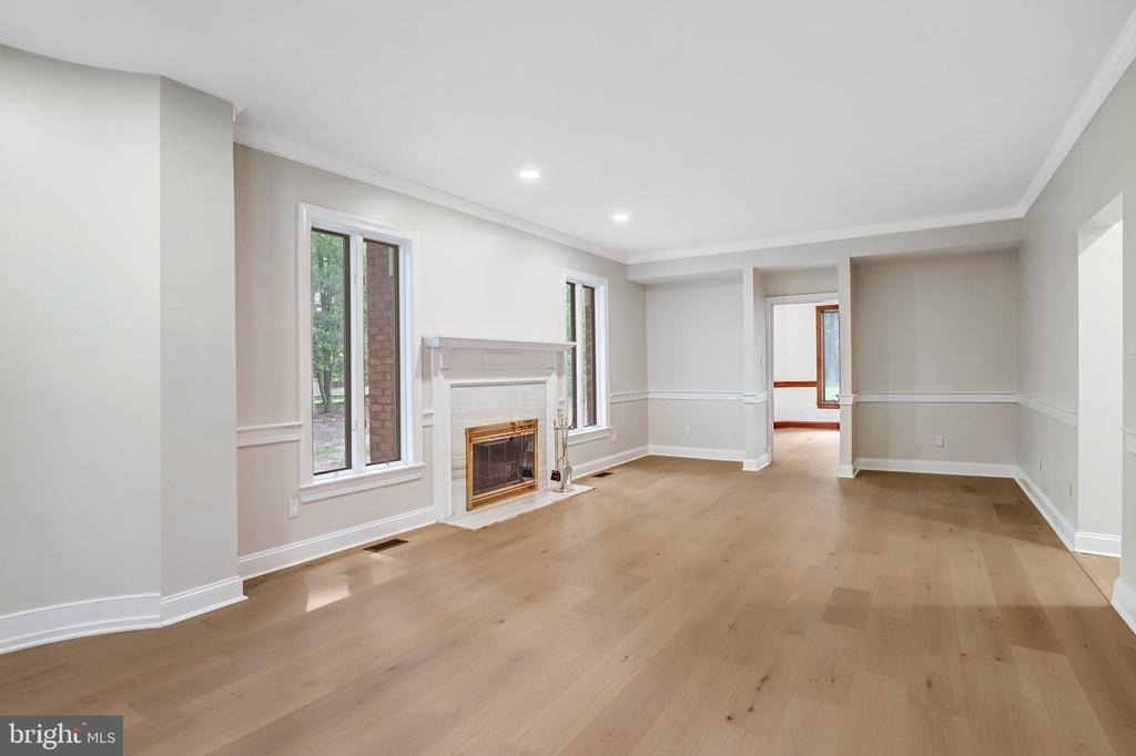 11109 Elmview Place - Photo 5