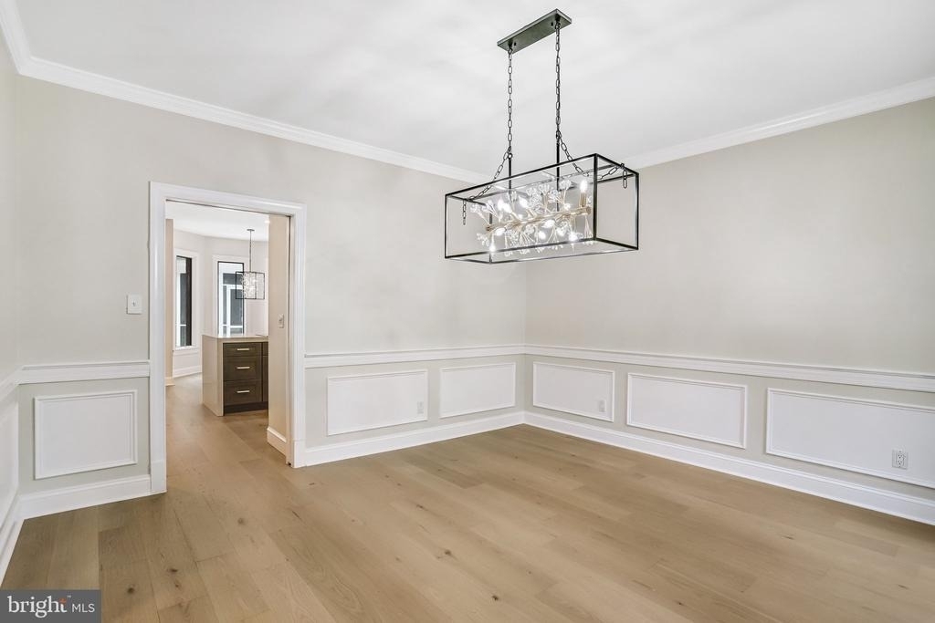 11109 Elmview Place - Photo 6