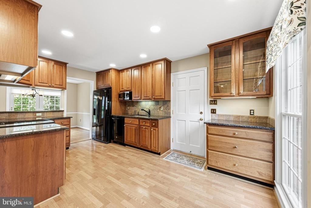 1432 Filene Court - Photo 8