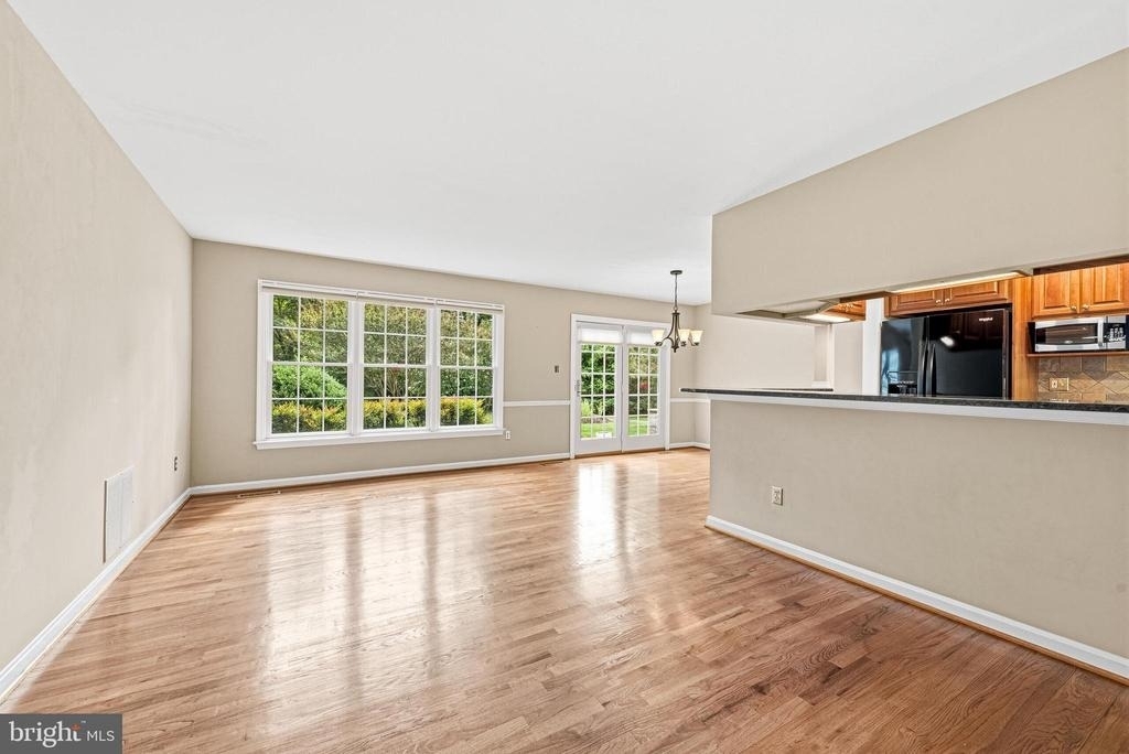 1432 Filene Court - Photo 2