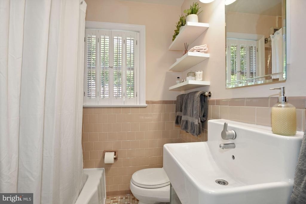 636 Walker Road - Photo 19
