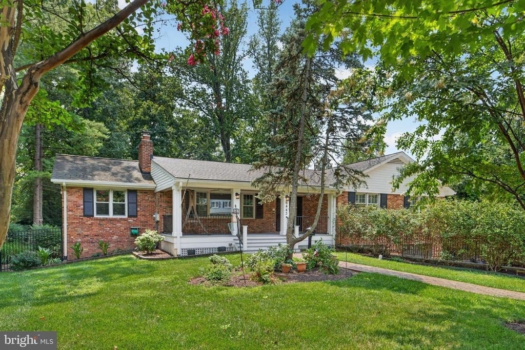 6443 Walters Woods Drive - Photo 0