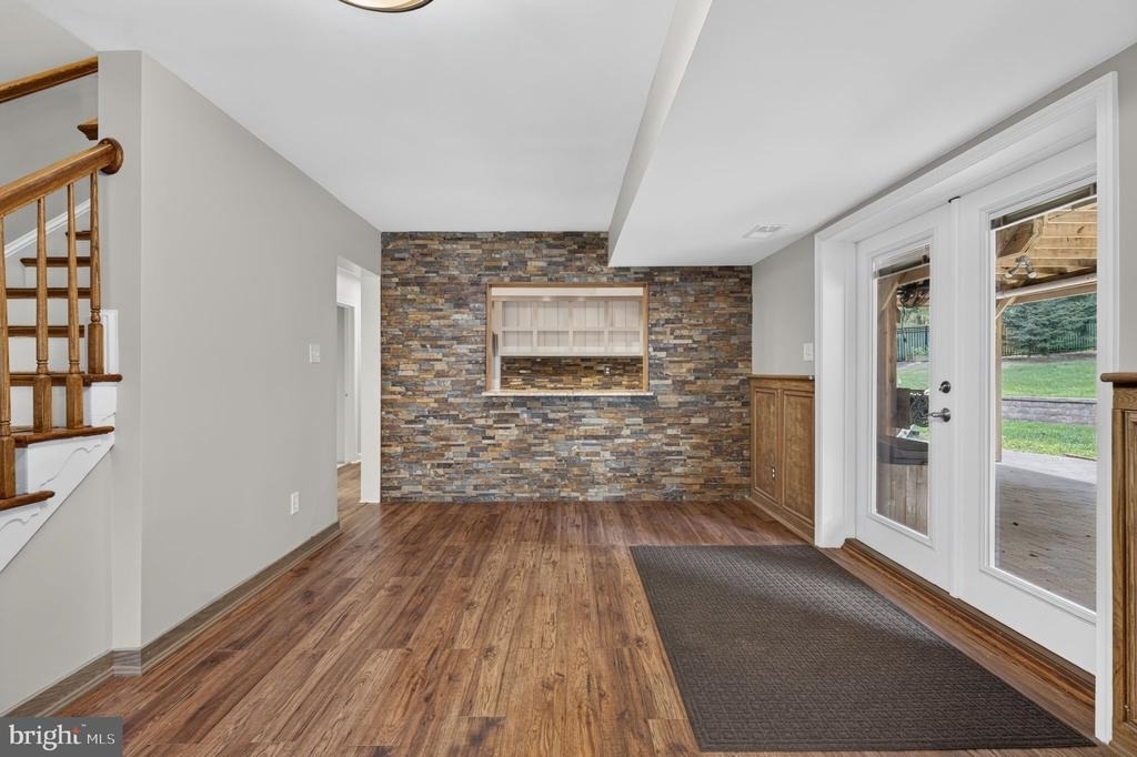 6443 Walters Woods Drive - Photo 44