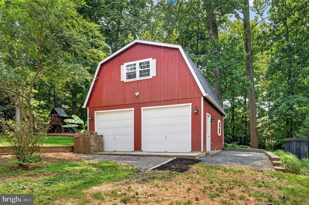 6443 Walters Woods Drive - Photo 79