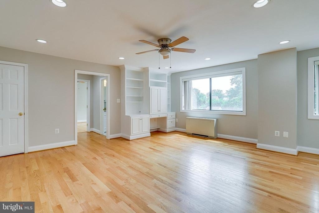 3515 Washington Boulevard - Photo 0