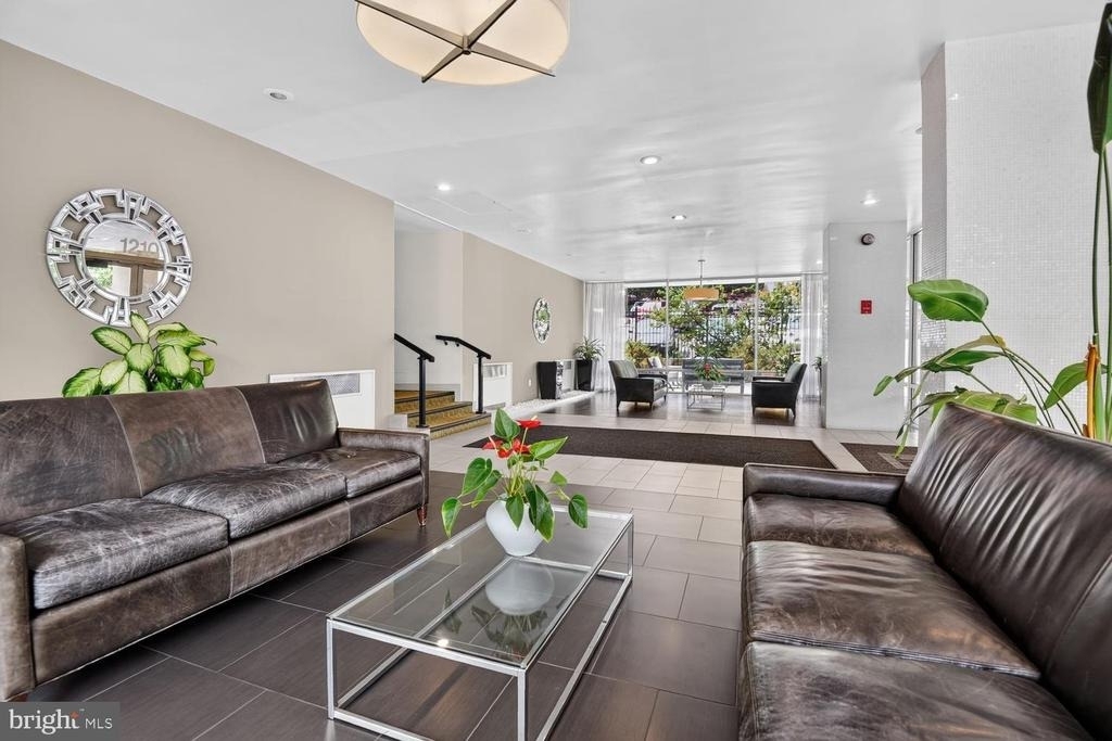 1210 N Taft Street - Photo 11