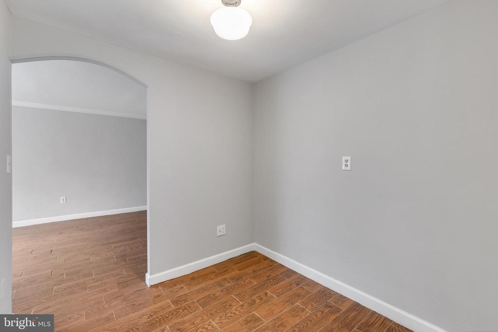 702 S Arlington Mill Drive - Photo 5
