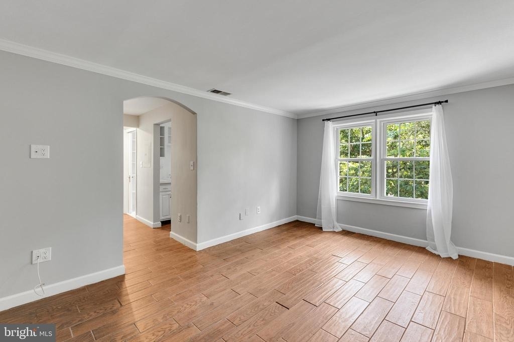 702 S Arlington Mill Drive - Photo 4