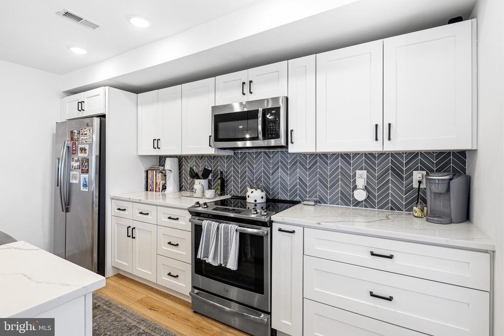 1206 N Orianna Street - Photo 3