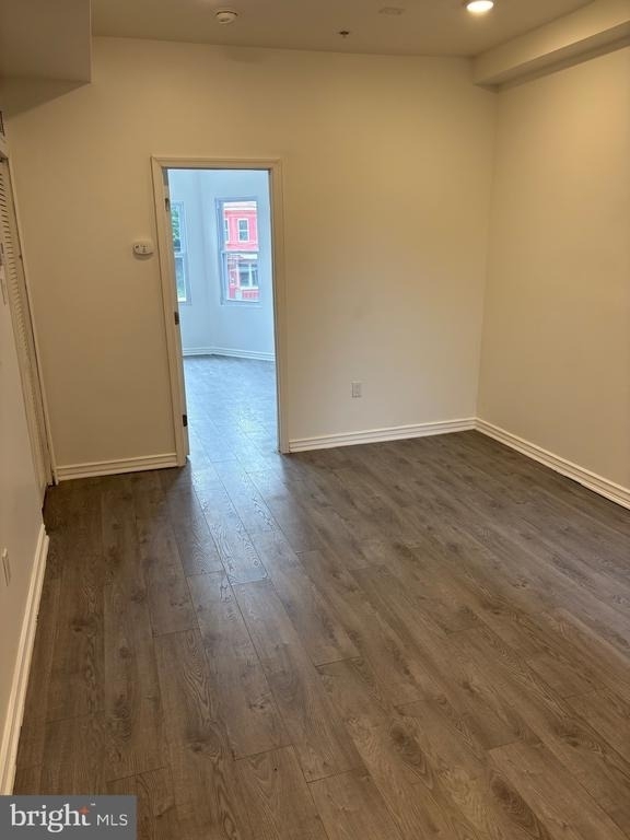 1733 W Erie Avenue - Photo 1