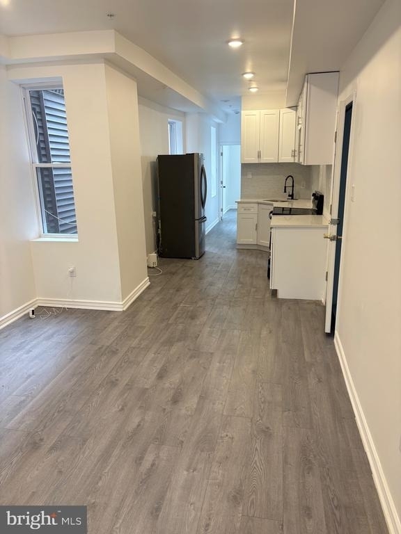1733 W Erie Avenue - Photo 2