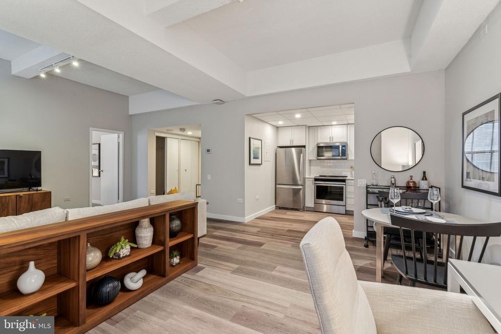 875 Sansom Street - Photo 5