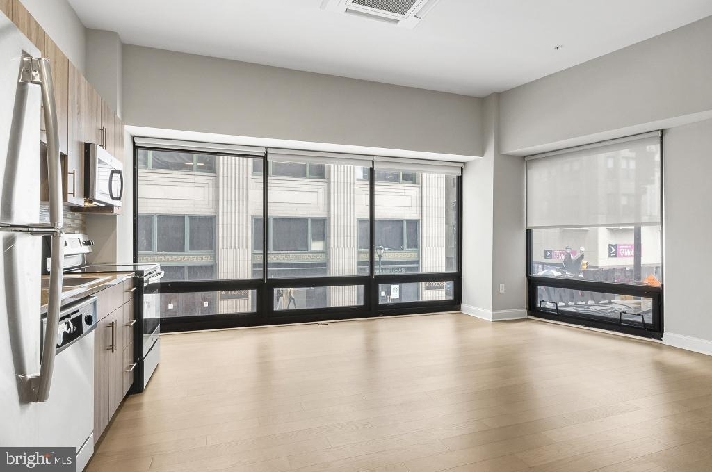 1300 Chestnut Street - Photo 0
