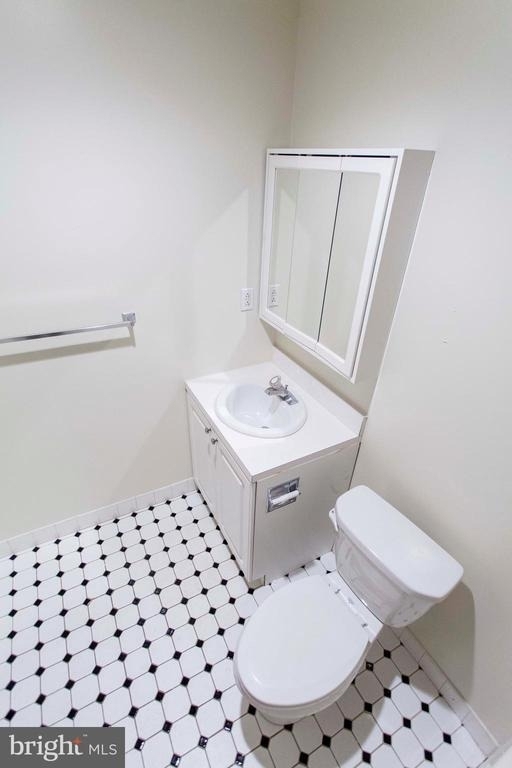 1300 Chestnut Street - Photo 19