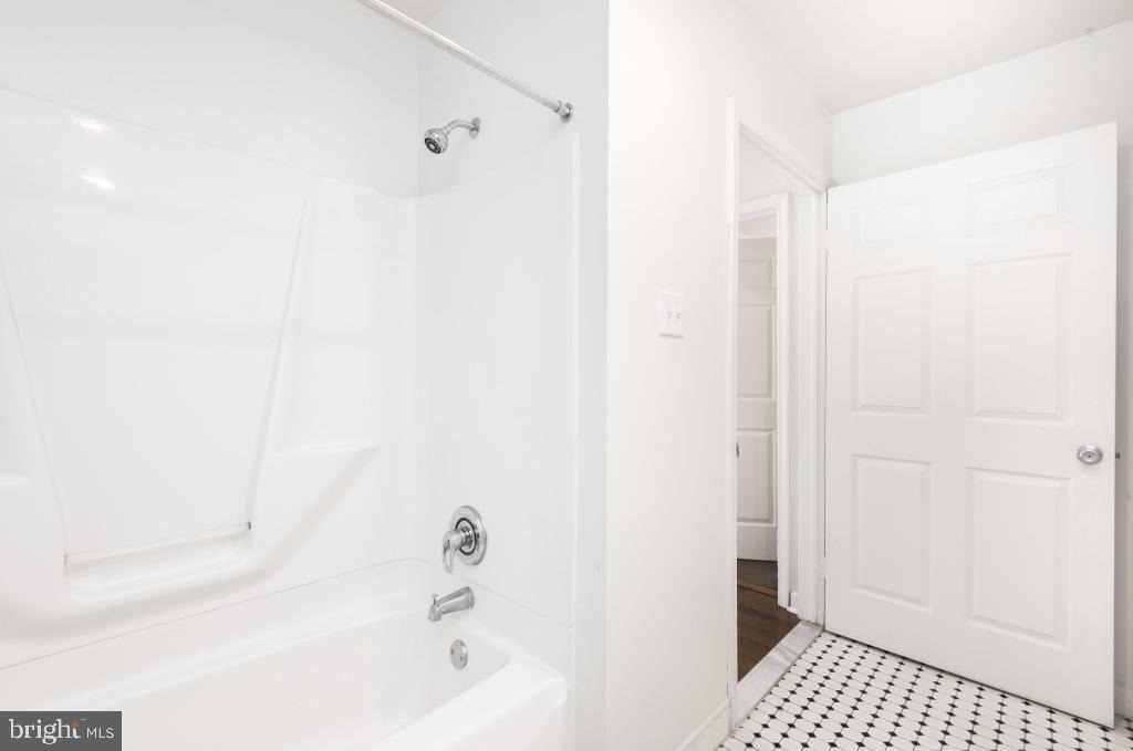 1220 Sansom Street - Photo 10