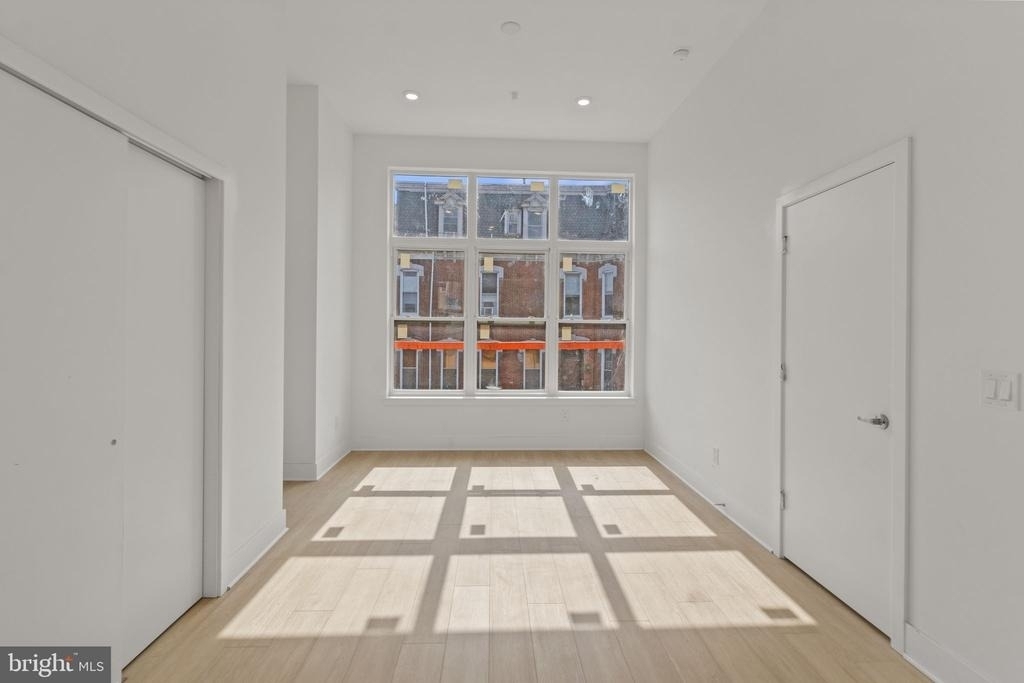 3952 Lancaster Avenue - Photo 6