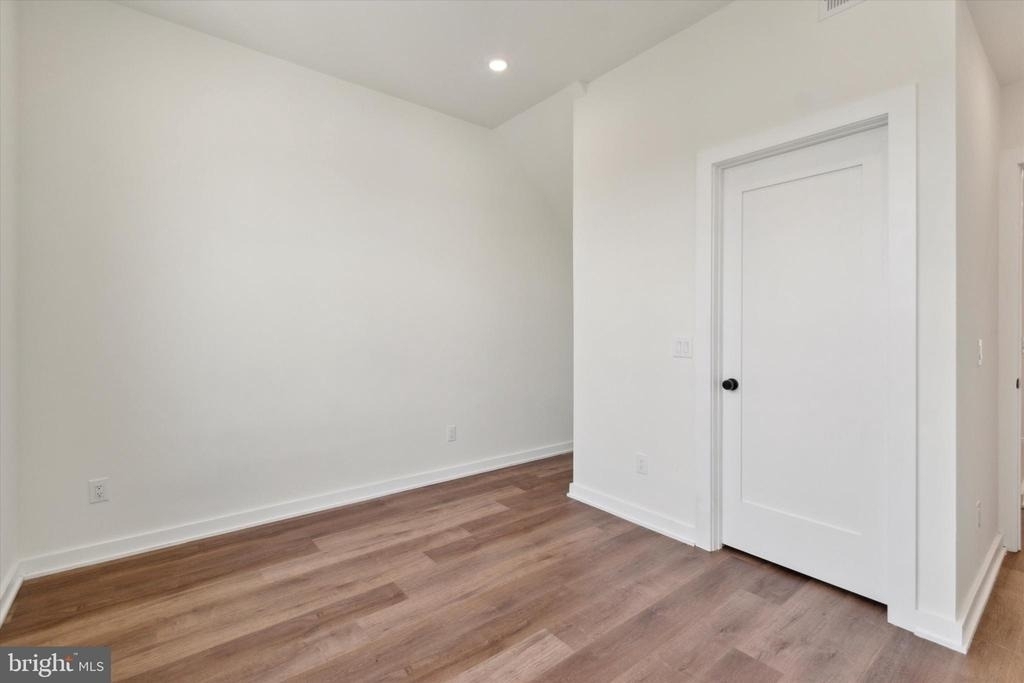 2513 N Howard Street - Photo 5