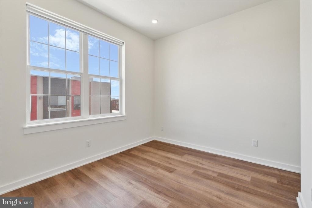 2513 N Howard Street - Photo 4