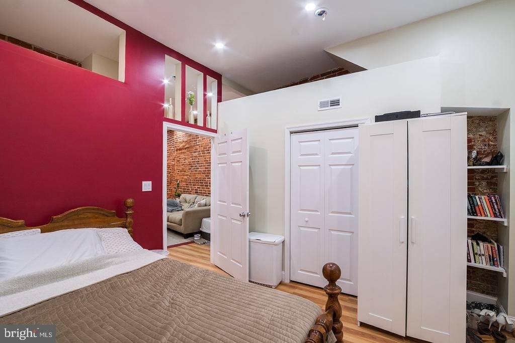 1122 E Passyunk Avenue - Photo 7