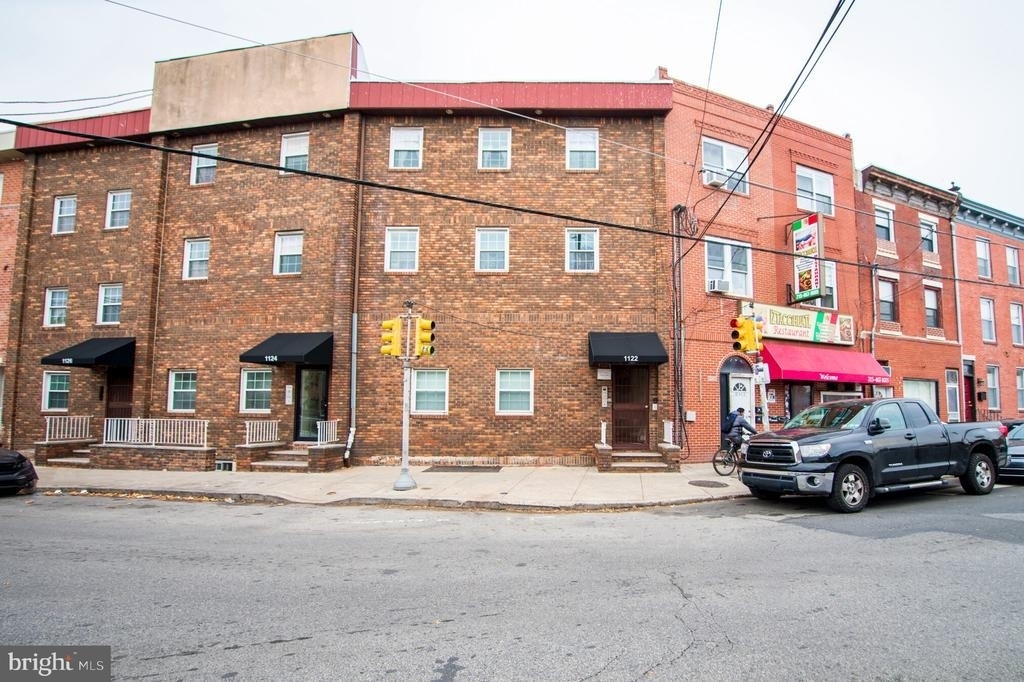 1122 E Passyunk Avenue - Photo 17