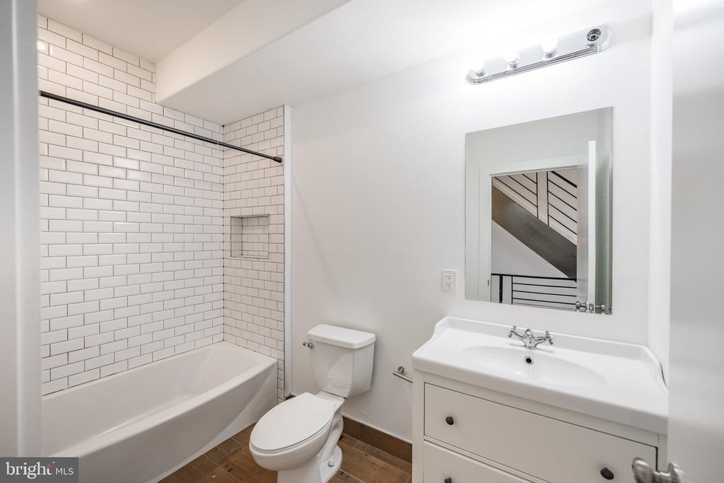 2137 Cross Street - Photo 15