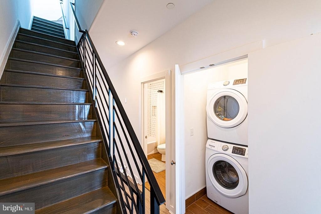 2137 Cross Street - Photo 9