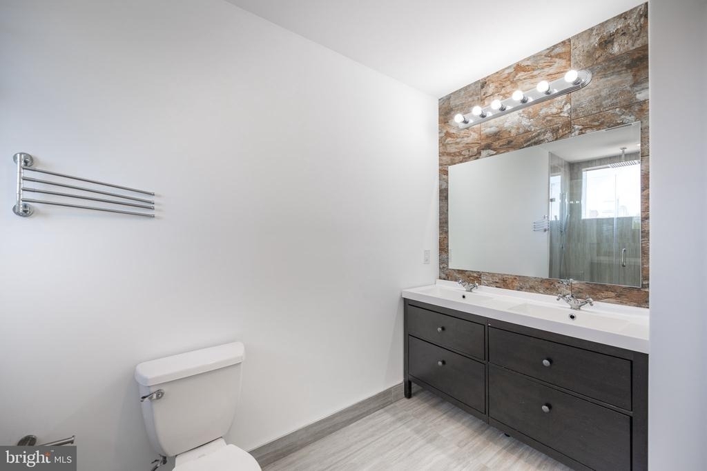 2137 Cross Street - Photo 29