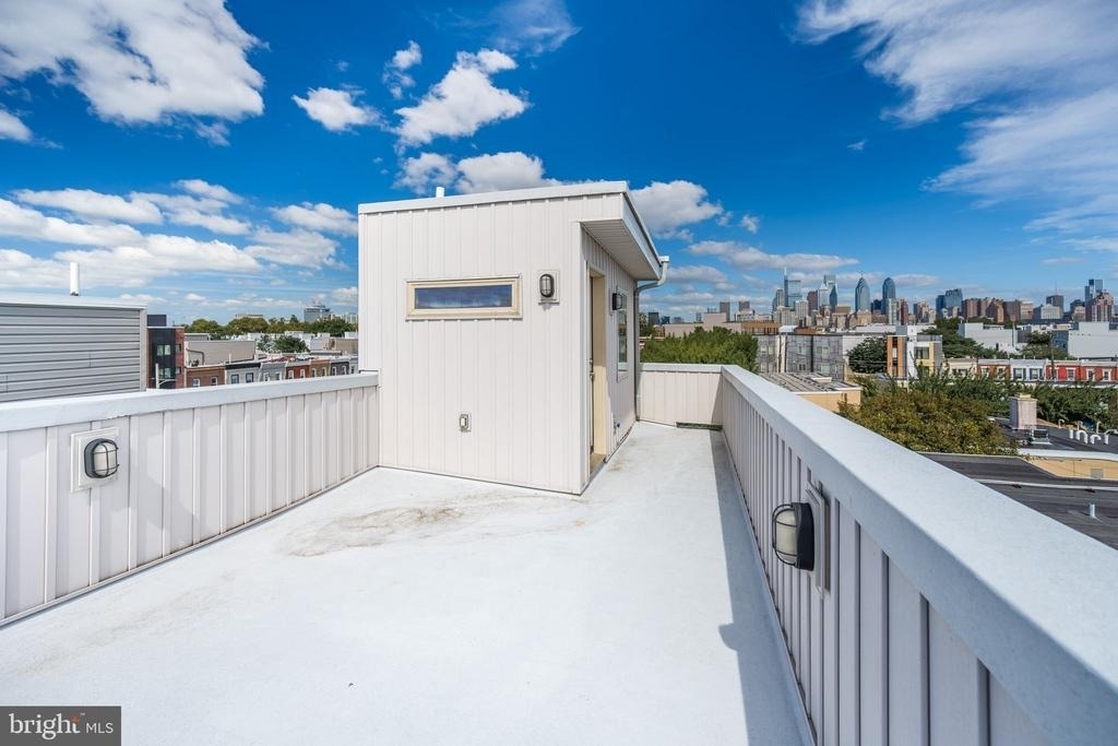 2137 Cross Street - Photo 33