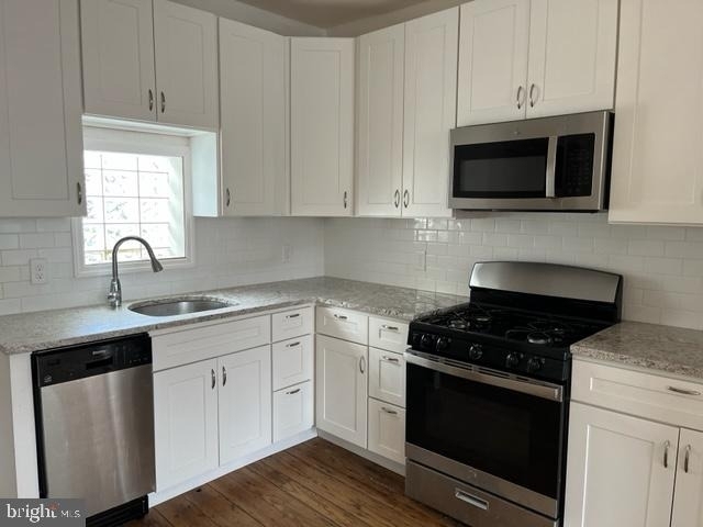 1622 Montrose Street - Photo 2