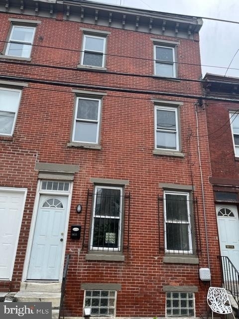 1622 Montrose Street - Photo 0