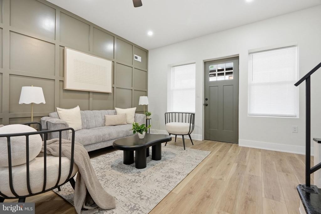 512 S Yewdall Street - Photo 2