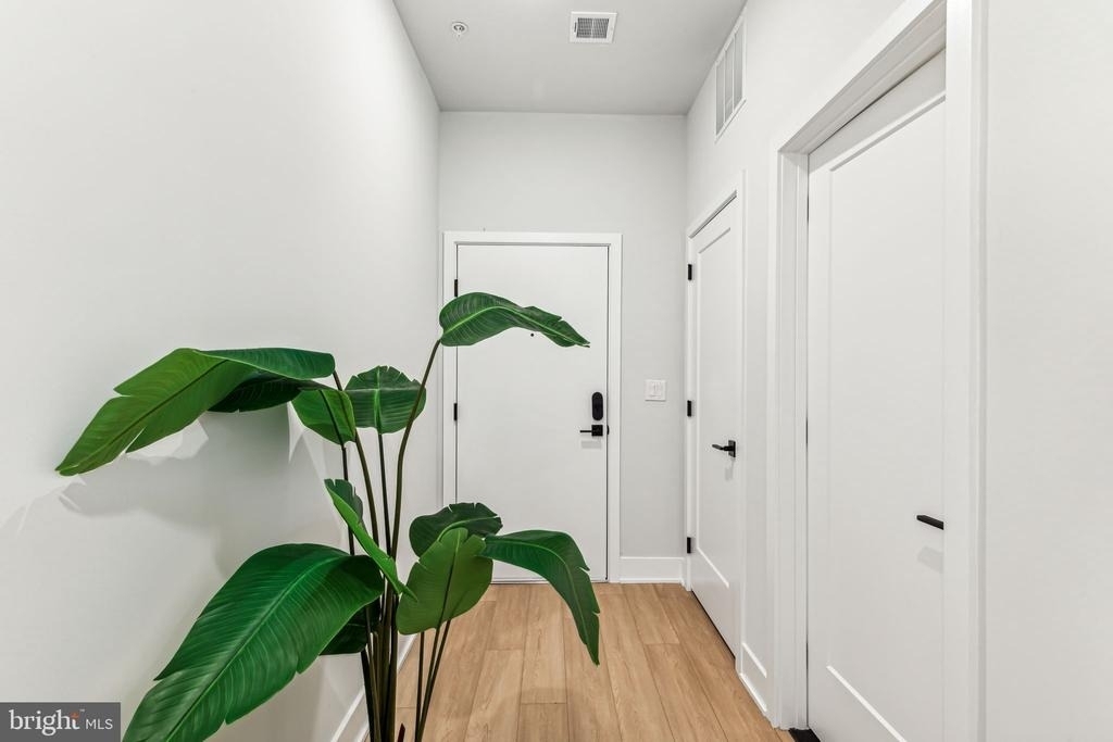 6910 Ridge Avenue - Photo 11